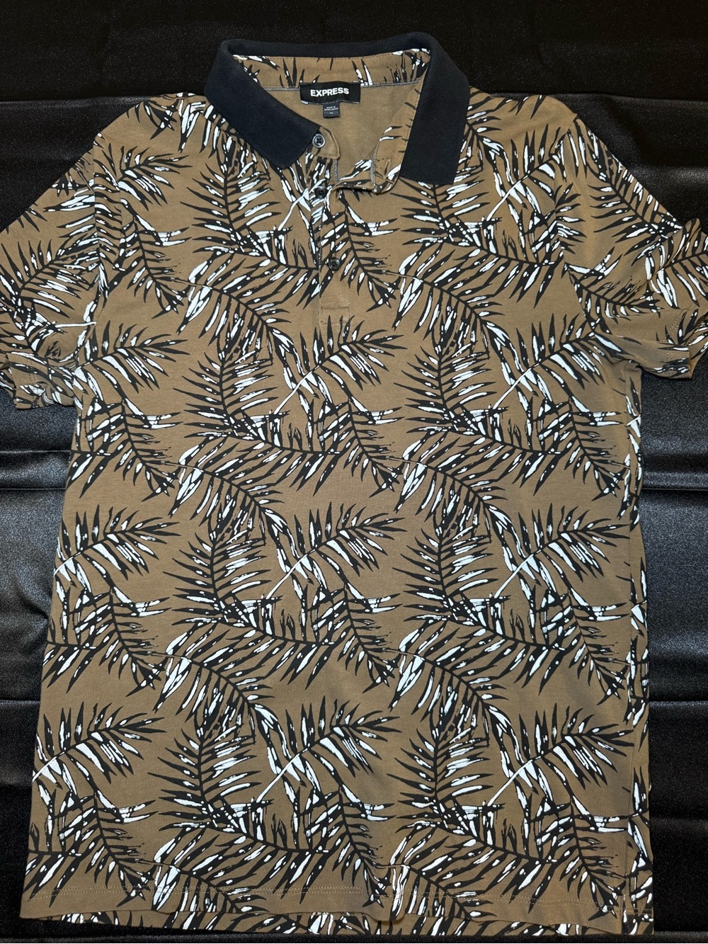 Express Men's Tan Leaf-Print Polo with Black Collar